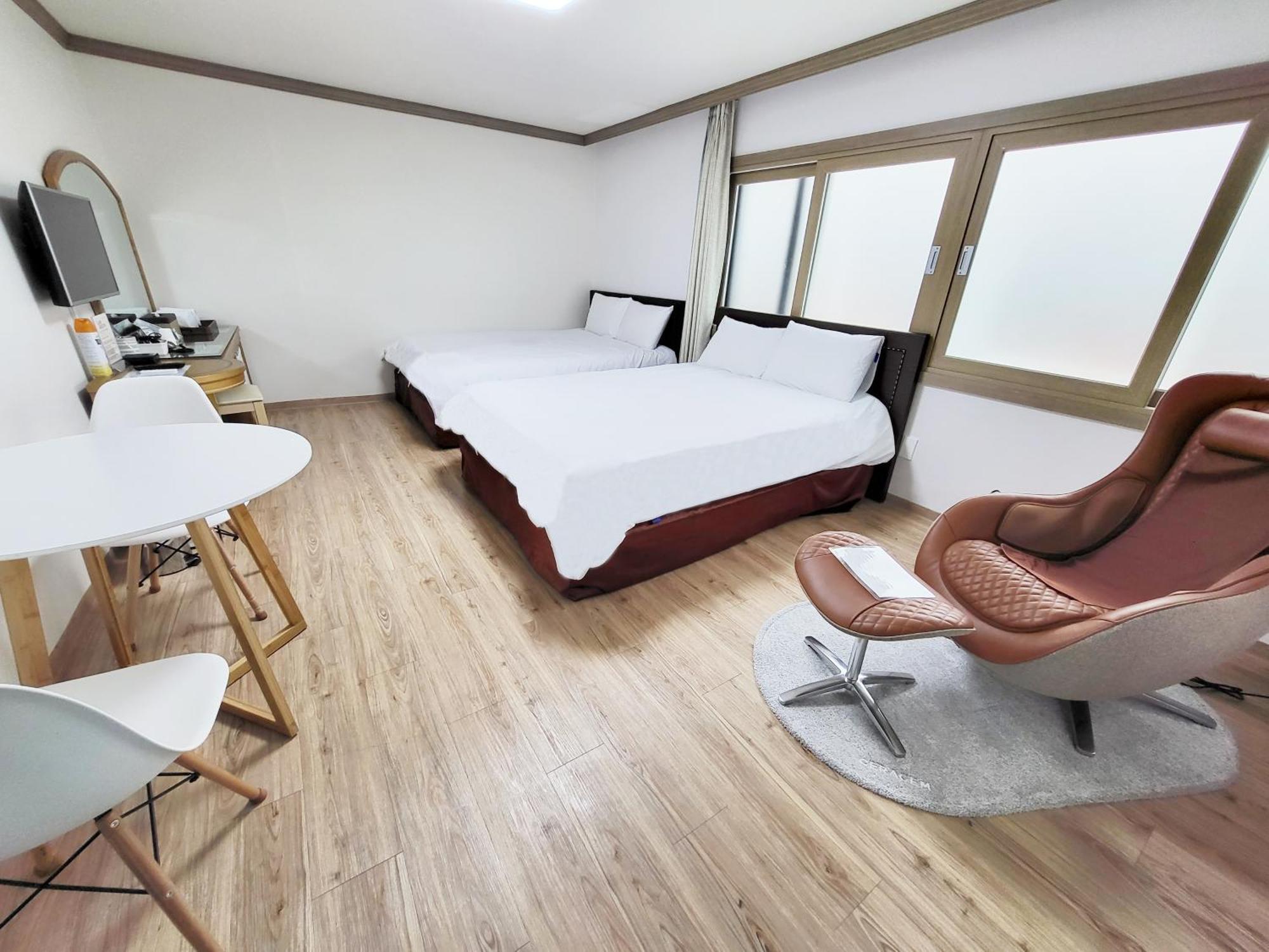 Top Island Hotel 済州市 エクステリア 写真